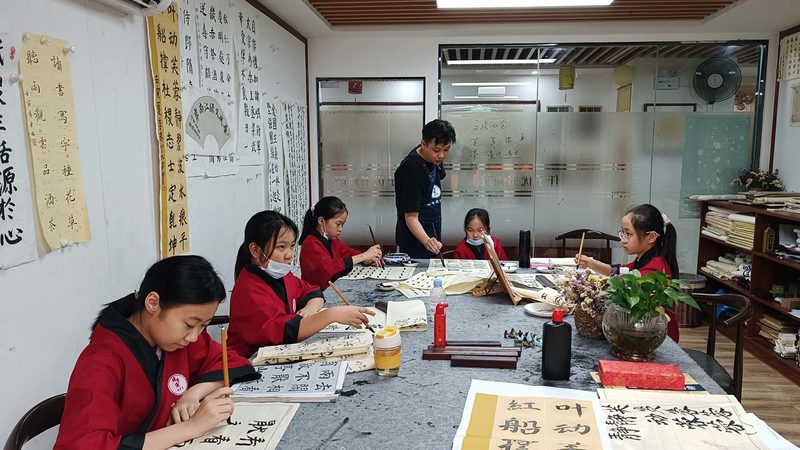 上海学历提升机构选择，家长和职场进修者的关键考量