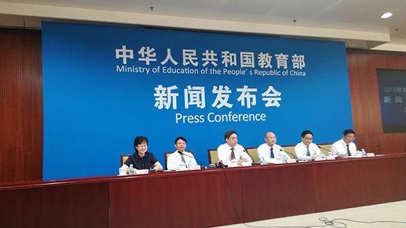 小标题：编程教育的兴起背景